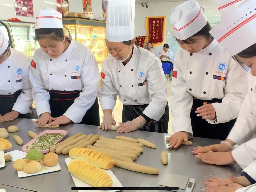 济宁美开乐职业培训学校 技能点亮未来，梦想在这里起航